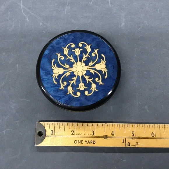 Notturno Intarsio Inlaid Wood Trinket/Keepsake Box - Picture 6 of 7